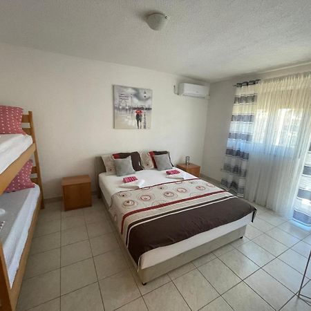 Apartments Mira Neum Exterior photo