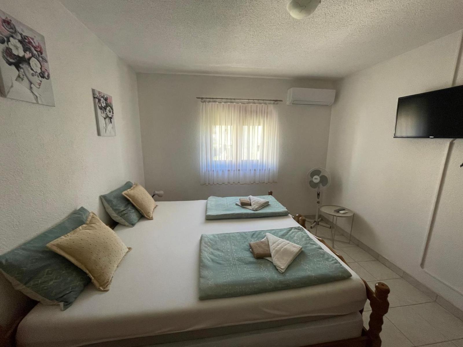 Apartments Mira Neum Exterior photo